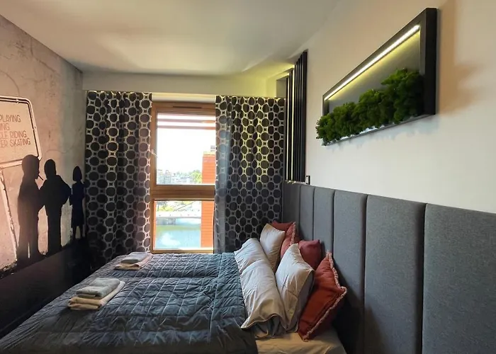 Magspace Jacuzzi -z Widokiem Na Rzeke, Free Parking Апартаменты *