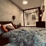Magspace Jacuzzi -z Widokiem Na Rzeke, Free Parking Διαμέρισμα Γκντανσκ