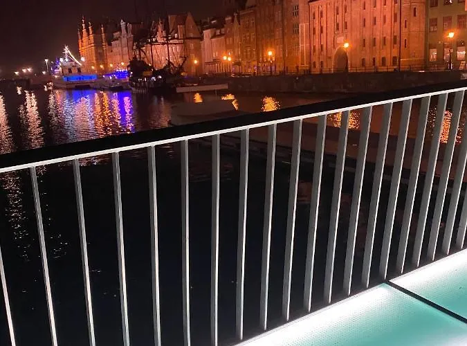 公寓 Magspace Jacuzzi -z Widokiem Na Rzeke, Free Parking 格但斯克